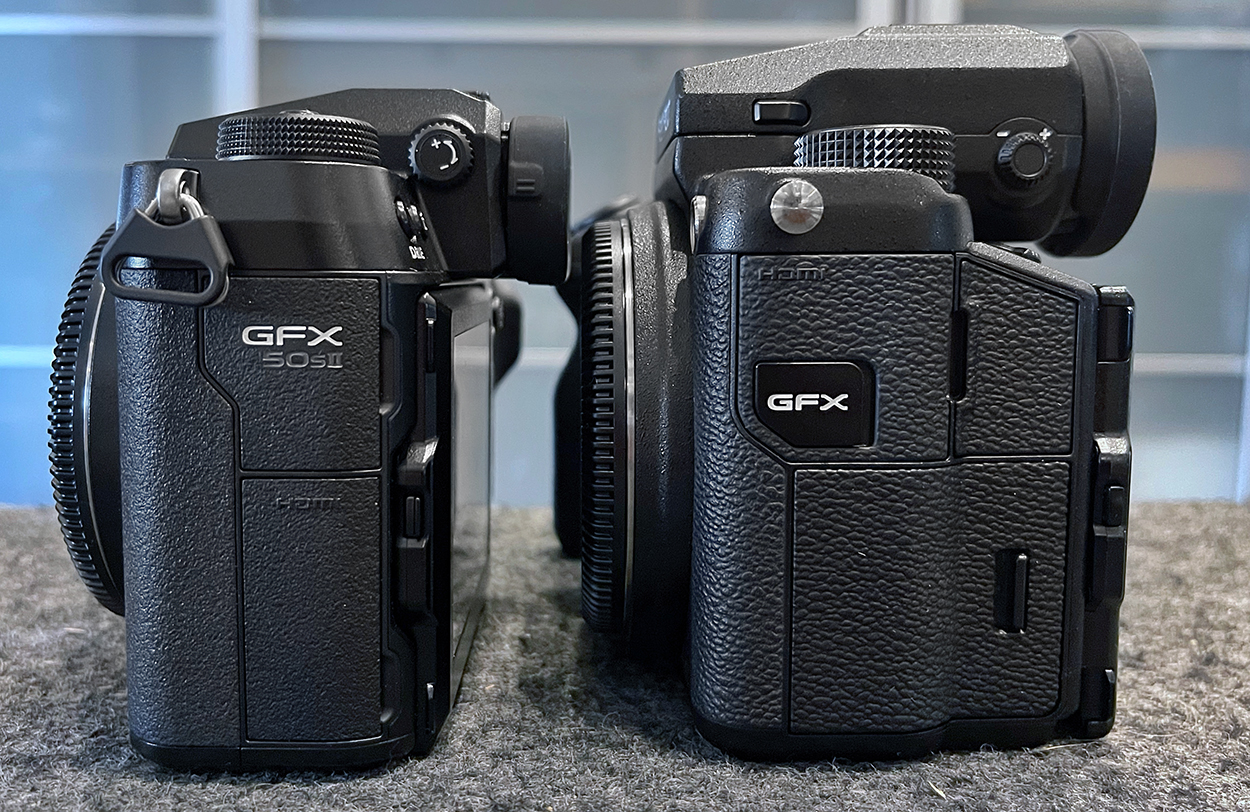Fujifilm GFX 50S II - Fujifilm GFX 100S camera body comparison