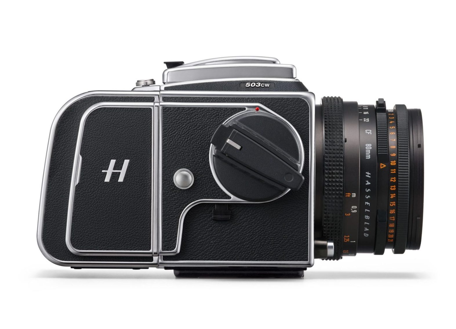 hasselblad-907x-100c-on-white - side on 507cw